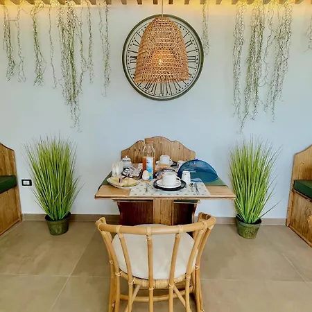 Sole E Luna Bed & Breakfast 3*